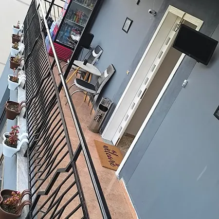 Daniel&roel Тирана